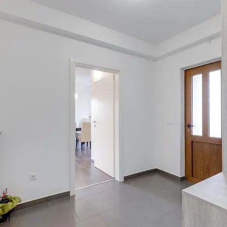 شقة Two-bedroom Tatty