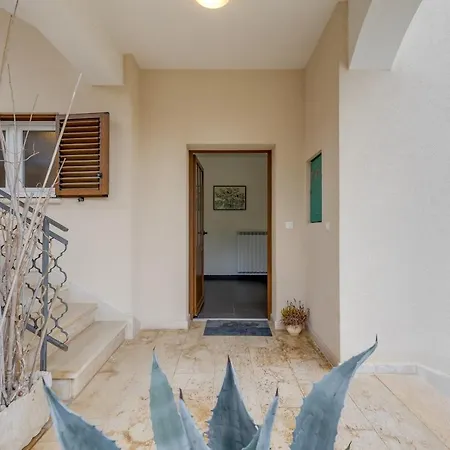 Appartement Two-bedroom Tatty