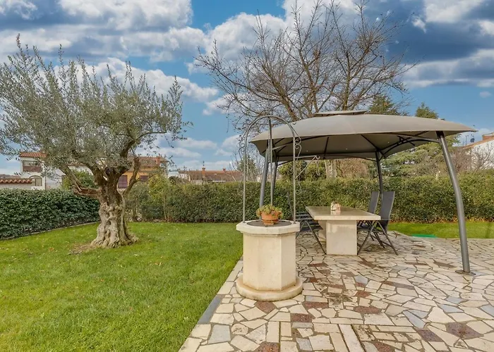 Διαμέρισμα Two-bedroom Tatty *