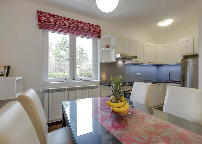 Two-bedroom Tatty Apartman *