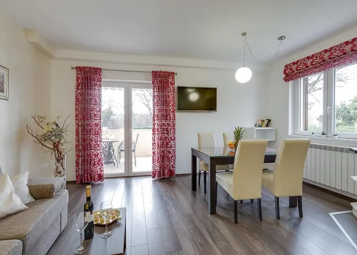 Lejlighed Two-bedroom Tatty *